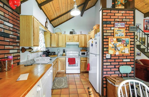Hunter House | Hunter Hideaway w/Yard & Deck: 3 Mi to Ski Slopes