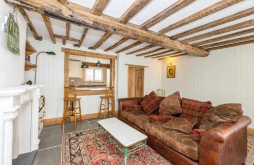 Huntingdon Apartment | Huntingdon's Haunted Cottage - Stay if you Dare!
