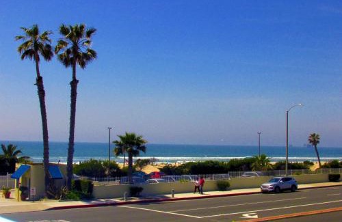 Huntington Beach Hotel | Huntington Surf Inn
