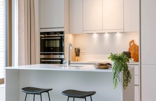Ostend Apartment | Huswell - Beautiful apartment with parking close to the sea
