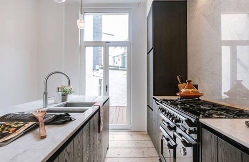 Antwerp House | Huswell - Charming house in Antwerp with free parking