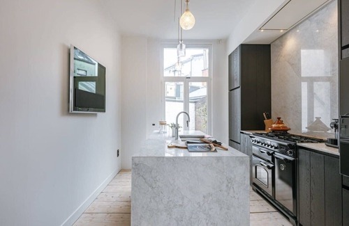 Antwerp House | Huswell - Charming house in Antwerp with free parking