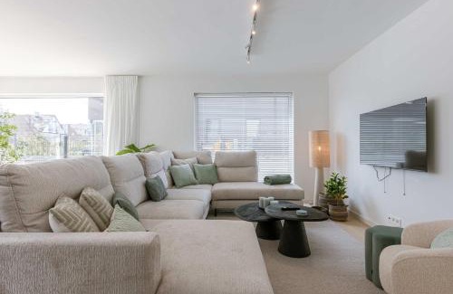 Klemskerke Apartment | Huswell - Family Villa with Terrace and Parking