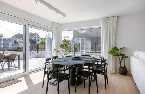 Klemskerke Apartment | Huswell - Family Villa with Terrace and Parking