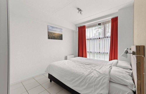 Heinkenszand Resort | HVZ Lotus 8p - Four Bedroom Resort, Sleeps 8