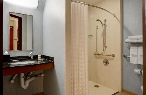 Wayne Hotel | Hyatt Place Indianapolis Airport