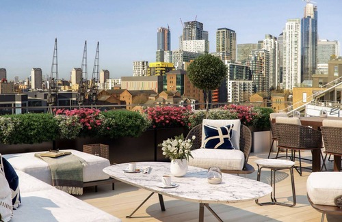 St. Mary's Park Apartment | Hybrid Resi - Battersea |Studio