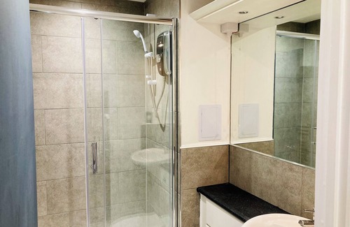 St. Mary's Park Apartment | Hybrid Resi - Battersea |Studio