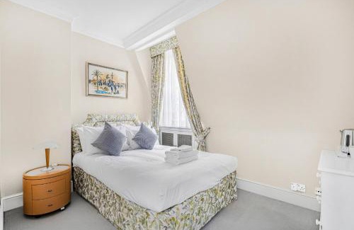 City of Westminster House | Hyde Park Rooms