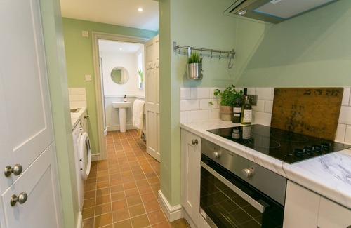 Beaumaris Apartment | Hyfrydle - a coastal that sleeps 6 guests in 3 bedrooms