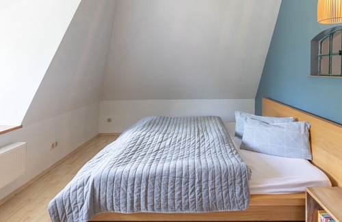 Stelle-Wittenwurth House | Hyggelig holiday home: Living under thatch in Dithmarschen for up to 4 people