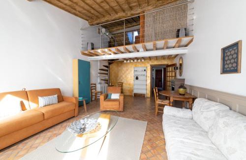 Avignon City Centre Apartment | HYPERCENTRE 10 MIN DE LA GARE D'AVIGNON - Appartement charmant et lumineux