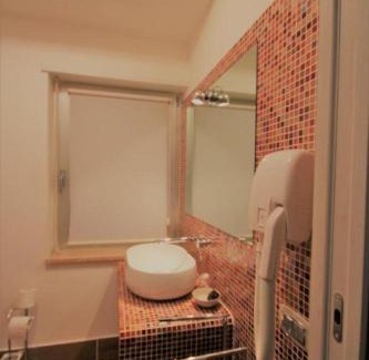 Tito Hotel | I Rocchi Hotel