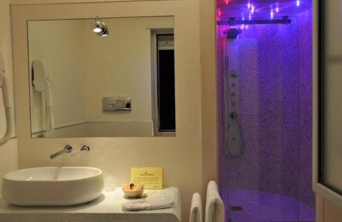 Tito Hotel | I Rocchi Hotel