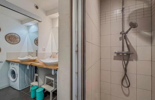 Quartier Chorier-Berriat Apartment | #IB The little terrace