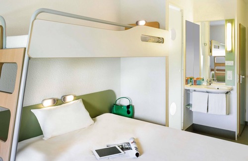 Historical Center Bruges Hotel | ibis budget Brugge Centrum Station