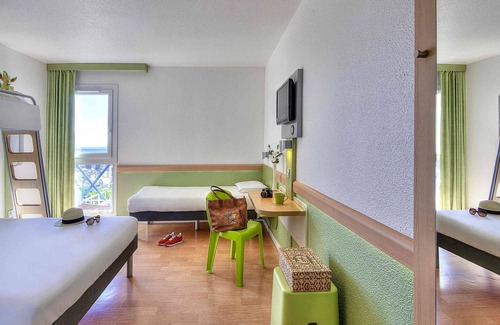 Mougins Hotel | ibis budget Cannes Mougins