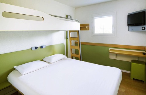 Chartres Hotel | ibis budget Chartres