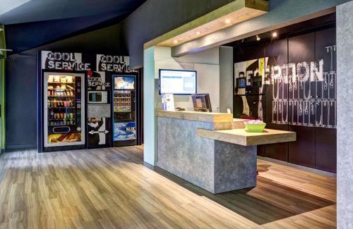 Herouville-Saint-Clair Hotel | ibis budget Caen Hérouville