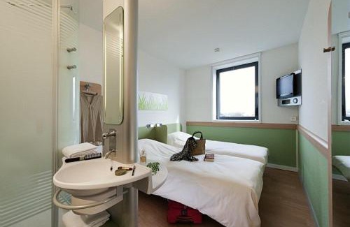 Istres Hotel | ibis budget Istres Trigance