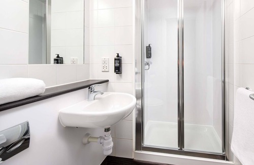 Cranford Hotel | Ibis budget London Heathrow Central