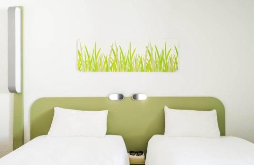 Montauban Hotel | ibis budget Montauban Les Chaumes