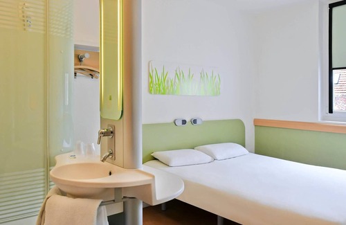 Route d'Arles Hotel | ibis budget Nimes Centre Gare