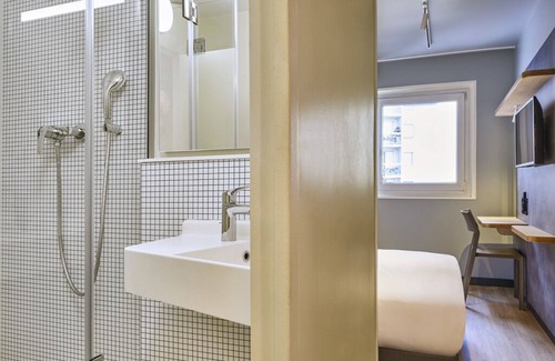 Aubervilliers Hotel | ibis budget Paris Aubervilliers