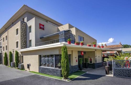 Mouans-Sartoux Hotel | IBIS Cannes Mouans Sartoux Piscine parking gratuit
