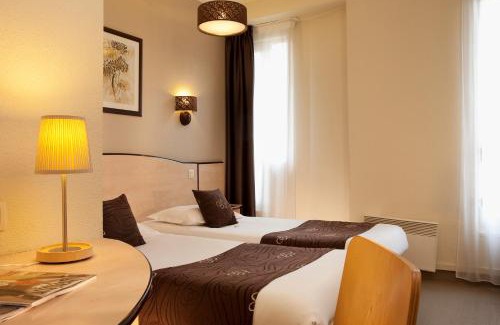 Clichy Hotel | ibis Clichy Centre Mairie