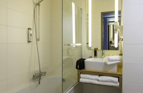 Vlissegem Hotel | ibis De Haan