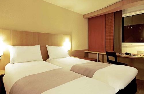 Istres Hotel | ibis Istres Trigance