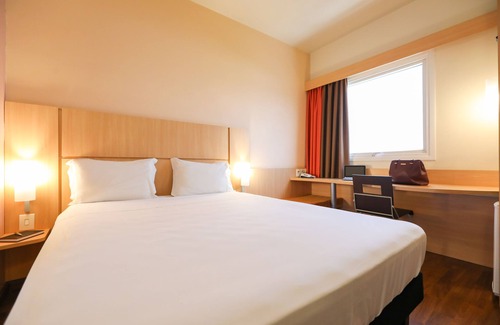 Canelas Hotel | ibis Montes Claros Shopping