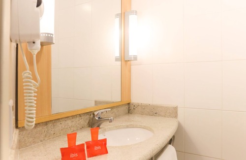 Canelas Hotel | ibis Montes Claros Shopping