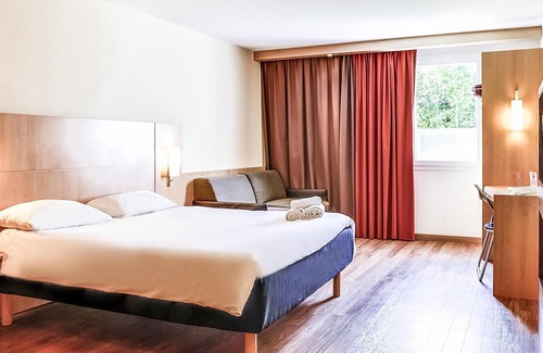 Salon-de-Provence Hotel | ibis Salon de Provence Sud
