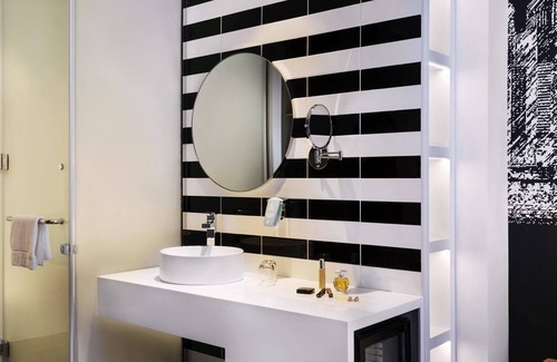 Garhoud Hotel | ibis Styles Dubai Airport Hotel