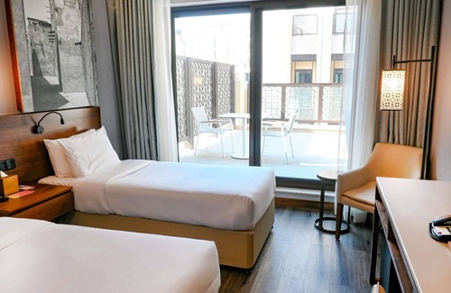 Al Sabkha Hotel | Ibis Styles Dubai Gold District