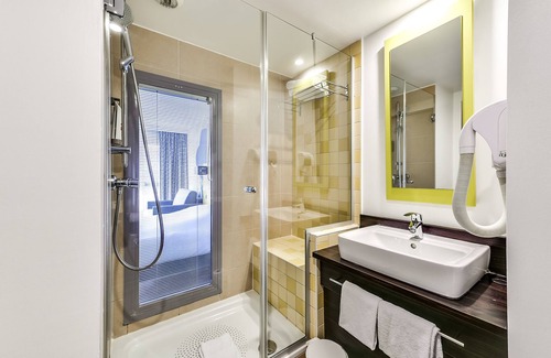 Quartier du Port Hotel | ibis Styles Nice Vieux Port