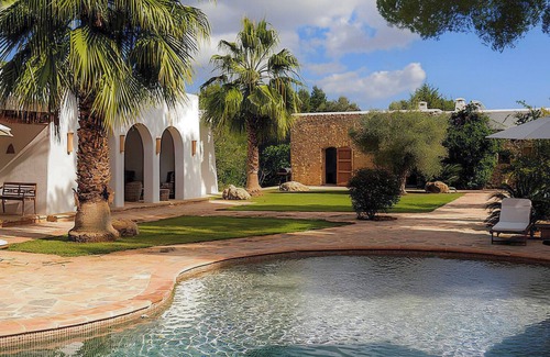 Santa Eulalia del Rio Villa | Ibiza Farmhouse Hotel la Finca Agroturismo can bet