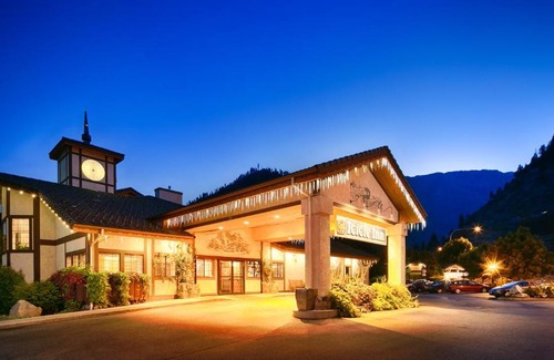 Downtown Leavenworth Resort | Icicle Village Resort