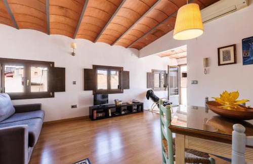 Old Town Apartment | Iconic by Unik Vacation