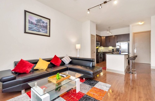 Astrodome Apartment | Iconic Living