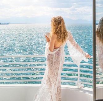 Thessaloniki City Centre Apartment | ICONIC SALONICA SUITES seafront