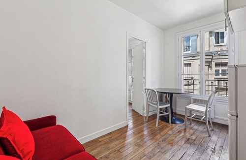 12th Arrondissement Apartment | ID 400- MEUNIERS near Bercy lively Area