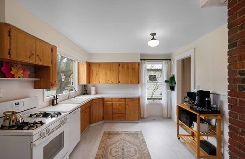 Garden District House | Ida-hygge: Elegant Retreat w/Beach & Downtown Acs