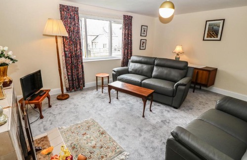 Newborough House | Idan House