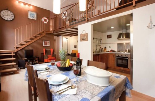 El Poble-sec Apartment | Ideal Acomodis Duplex apartment, steps from Las Ramblas!