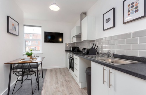 Blackpool Town Center Apartment | Ideal apartment for couples, close to local attractions, central location