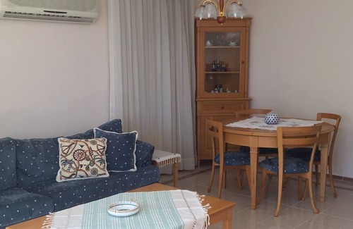 Konyaalti Condo | IDEAL BEACHFRONT MONTHLY RENTAL Luxury Complex in Konyaalti, Antaly
