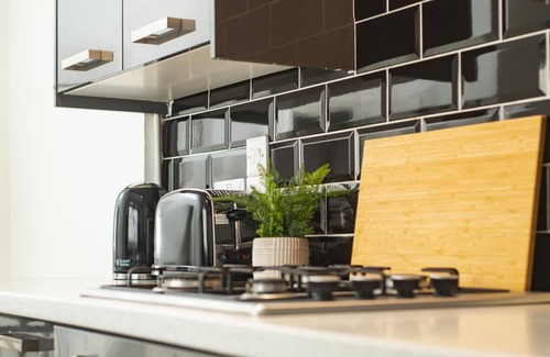 Lincoln House | Ideal For Contractors, Spacious House | Free Wi-Fi
